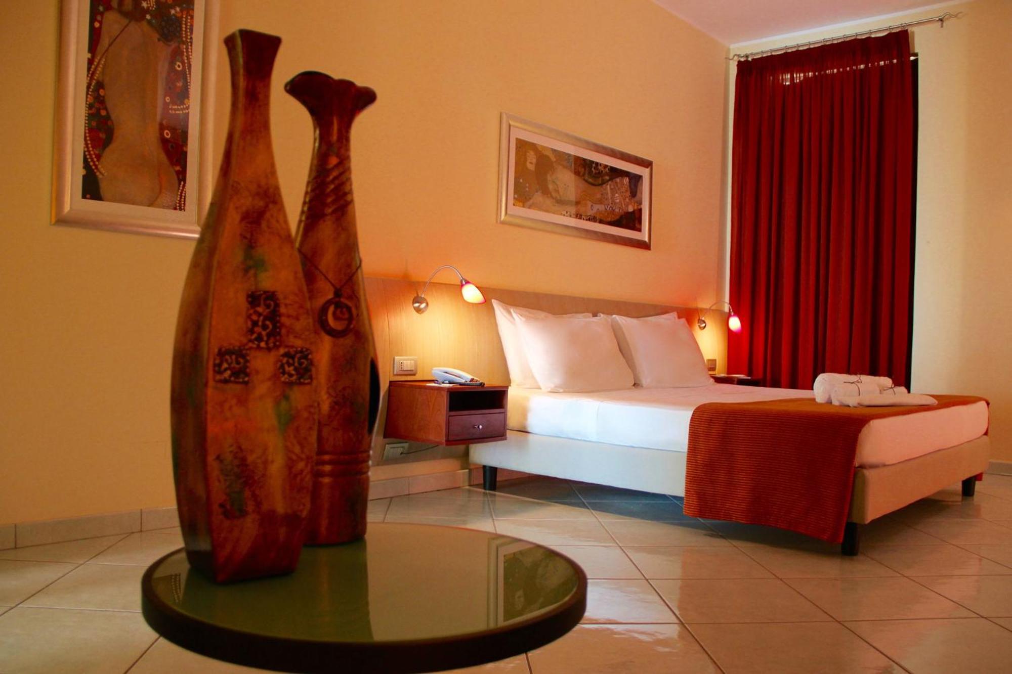 Meridian Hotel جارديا بيمونتيس تيرمي المظهر الخارجي الصورة