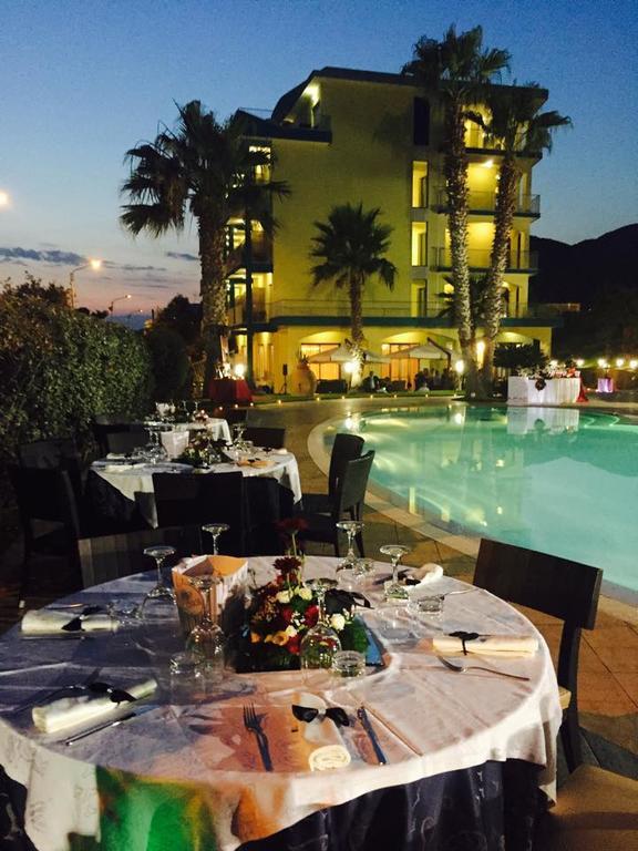Meridian Hotel جارديا بيمونتيس تيرمي المظهر الخارجي الصورة
